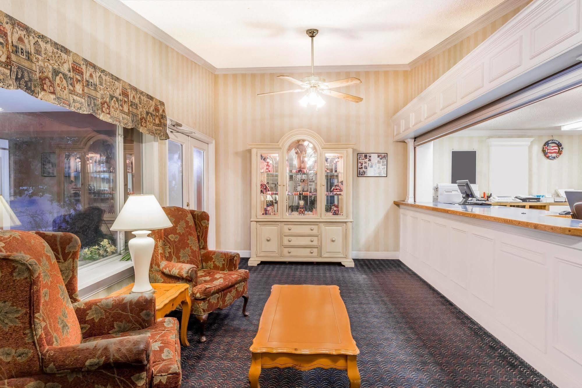 Knights Inn - Cayce ภายนอก รูปภาพ